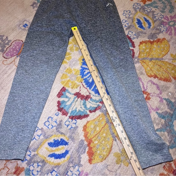 Women's AYBL Pulse Ombre Seamless Leggings Gray Black Size Large Athleisure Gym - Picture 8 of 10